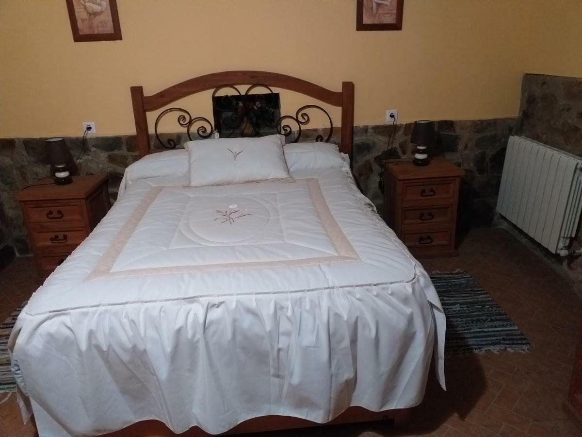El Majano Guest House Montanchez Exterior photo
